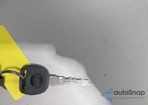 2005 Chevrolet Silverado 1500 Z71 from USA, damaged, VIN 1GCEK19B65E285291